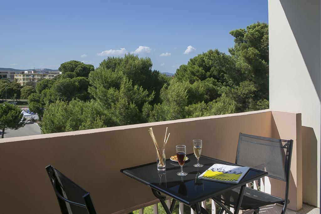 Western Des Thermes - Les Bains Sete